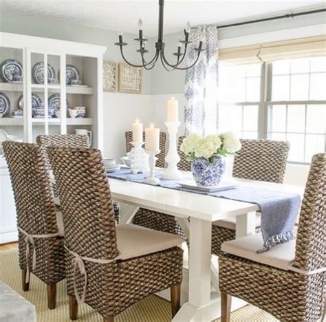 Pin By Leslie Jaeger On Kitchendining Room Decorating Coastal Dining