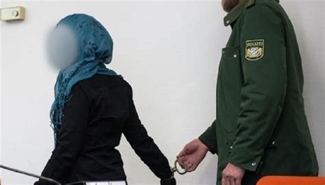 بتهمة الانتماء لداعش السجن نحو 9 سنوات لامرأة في ألمانيا موقع 24