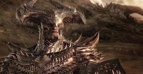 Justice League Zack Snyder Reveals Why Steppenwolf Is So Spiky In The Snyder Cut