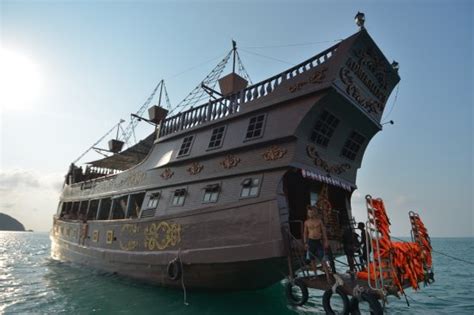 Pattaya Pirates Real Pirate Ship Admirallica Review Of