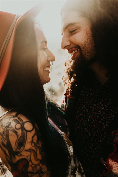 Pin by Kamra Fuller on ️ ️Hippie couples ️ ️ | Hippie couple, Intimate ...