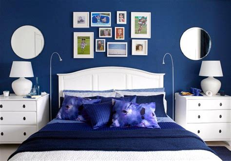 It is not impossible versus find, just not as readily out of harness as its natural wood and white counterparts. Moody Interior: Breathtaking Bedrooms in Shades of Blue