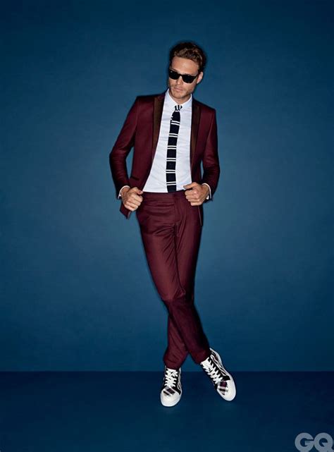 Comment porter le bordeaux ? | Tenue mariage homme été, Style costume
