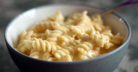 If you're not serving the mac and cheese immediately, you can turn it to the warm setting once it's done cooking. There are simply no words for the Pioneer Woman's Mac and ...