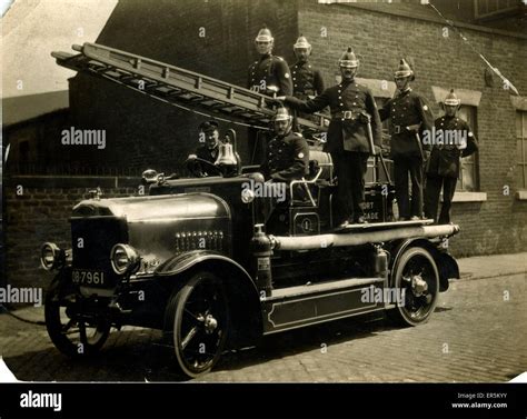 Vintage Fire Engine Hi Res Stock Photography And Images Alamy