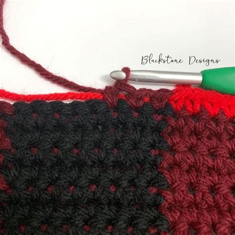 Our buffalo check throw is crafted out of luxuriously soft minky fabric and is absolutely stunning. Buffalo Check Plaid Blanket - Free Crochet Pattern in 2020 ...