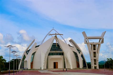 Nuevo Santuario Del Santo Cristo De Los Milagros En La Ciudad Bayaguana