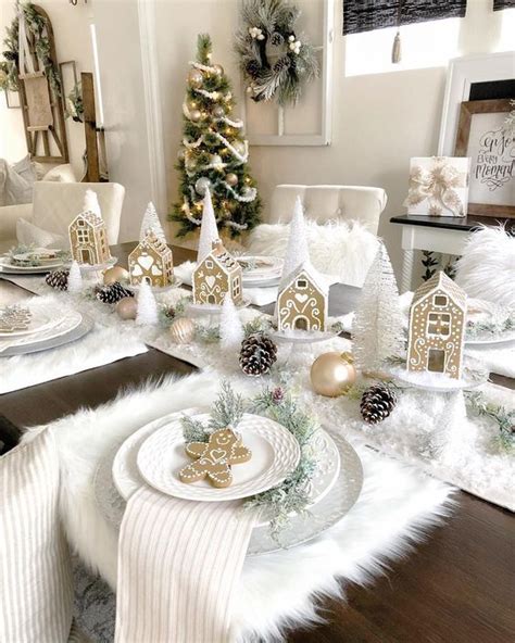 60+ Best Christmas Table Decor Ideas for Christmas 2019