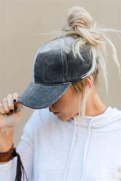 Free Cute Hairstyles To Wear With A Baseball Cap Hairstyles Inspiration