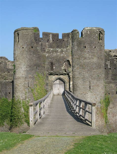 Caerphilly Castle Ancient And Medieval Architecture