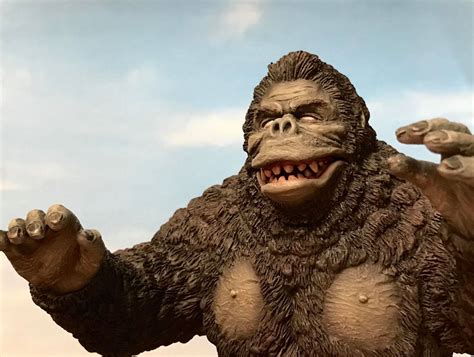 In an era of reduced expectations, king kong is one movie where everyone, studio and audience given the kind of movie king kong is, watts and serkis still managed to give two surprisingly. KING KONG 1962 ROTO KAIJU