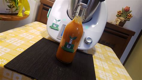 Hai a disposizione tutti gli ingredienti all'interno della confezione per. Sciroppo o preparato per il raffreddore - Video Ricette Bimby