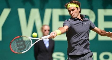 Many of you may be surprised to find out that roger doesn't turn his hand under the grip very far, but he's clearly still able to make plenty of topspin on his forehand. Defiant Federer targets Djokovic, Nadal dominance