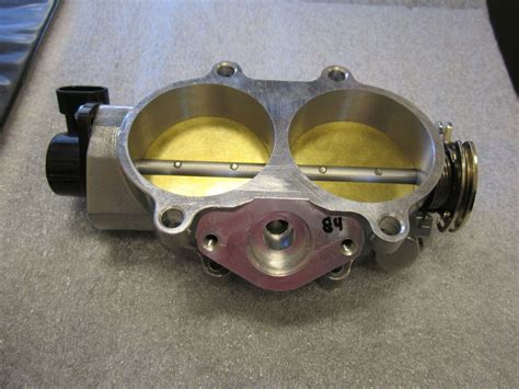 Was cleaning under the hood the other day and a guy up the street said i should do a dual air intake. S&S CYCLE DUAL BORE THROTTLE BODY PN# 16-5069 | eBay