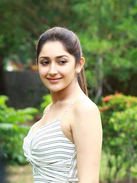 Beautiful Sayesha Saigal Pictures Beautiful Smile Women Most Beautiful Indian Actress