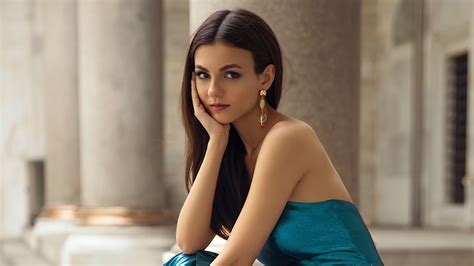 1366x768 4k Victoria Justice 2020 Actress Laptop Hd Hd 4k Wallpapers