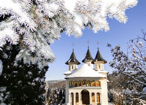 Pelerinaj Cu Ocazia Anului Nou La Manastirile Din Moldova
