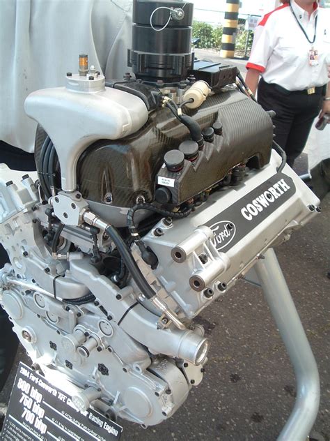 Filecosworth V8 Engine Champ Car 2004 Wikipedia The Free