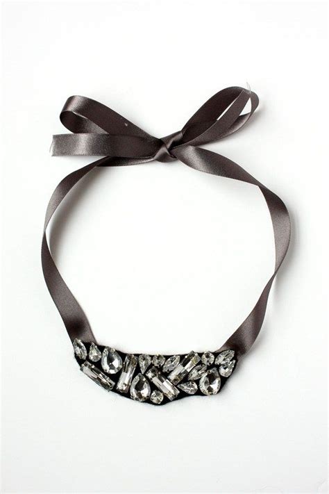 Good Tutorial On How To Make This Jeweled Bib Necklace From Make And Fable Pearl Jewelry