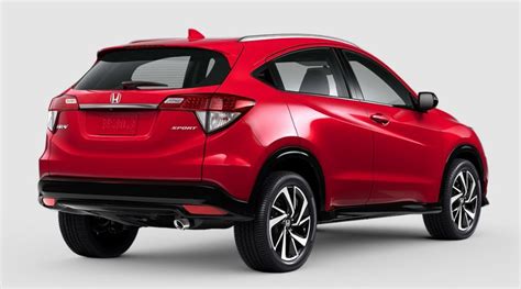 Huge markdowns on new cars this month. What features does the 2020 Honda HR-V Sport have?