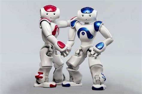 To Make People Work Better With Robots Make The Robots Imperfect Wsj