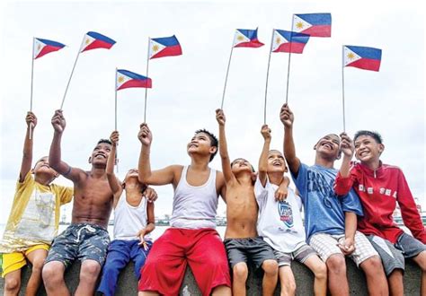 Sws Most Pinoys Say Ph Moving In ‘right Direction