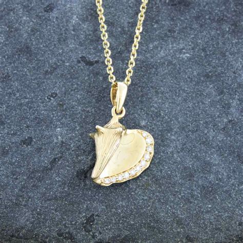 14k Gold Diamond Conch Shell Necklace Cape Cod Jewelers