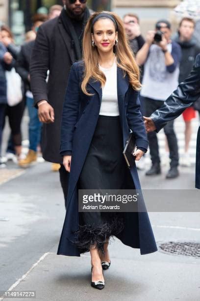 Jessica Alba Nyc Photos And Premium High Res Pictures Getty Images