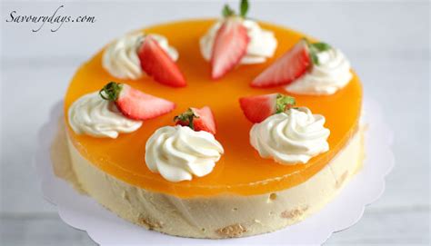 Sau đó đổ mousse xoài vào, dàn phẳng mặt bánh. VIDEO Cách làm bánh cheesecake chanh leo không cần lò ...