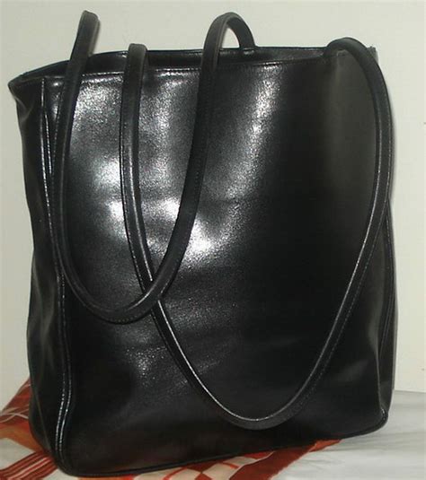 ROOTS canada Large black leather vintage Bucket tote satchel laptop bag ...