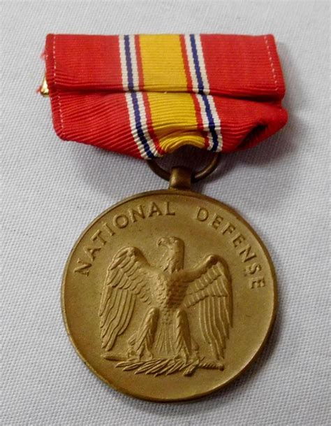 Lot Us National Defense Service Medal And Ribbon