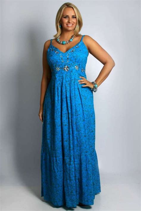 Se hai qualche dubbio sulla vestibilità dei vestiti eleganti lunghi da cerimonia o degli abiti lunghi per cerimonia, consulta la guida alle taglie oppure visita il. Abito da cerimonia per taglie forti lungo in azzurro ...