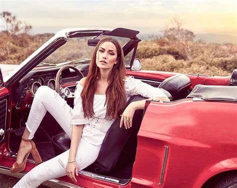 Fahriye Evcen White Model Red Car Turkish Girl Actress Woman