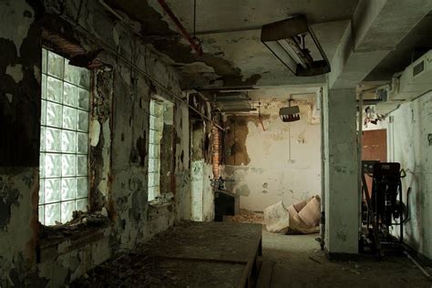 Terrifying Abandoned Hospitals And Asylums That Will Give You The Chills