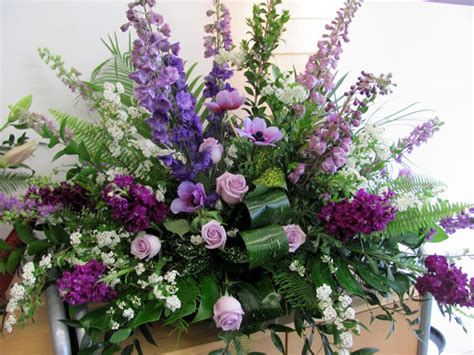 A standing easel spray is one of the most appropriate and most often sent funeral designs this is versatile enough for the funeral director to incorporate for the service no matter what the set up of the service entails. Sympathy Floral Designs | Flirty Fleurs The Florist Blog ...