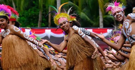 34 Tarian Tradisional Dari Berbagai Provinsi Di Indonesia Page All Orami