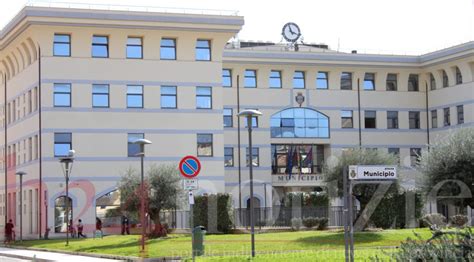 Indirizzo, numero di categorie di società popolari nelle citta. Lotta contro il cancro al polmone, anche Fondi aderisce a ...