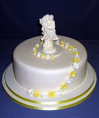 Then, put a thick layer of frosting on your cake as a base, making it as smooth as possible. single tier wedding cakes