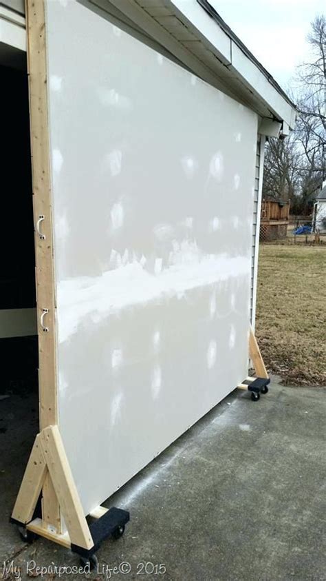 After months of abnormally cold temperatures, my neighborhood is finally getting warm sun and i want to enjoy it! diy movable wall download how to build movable walls ...