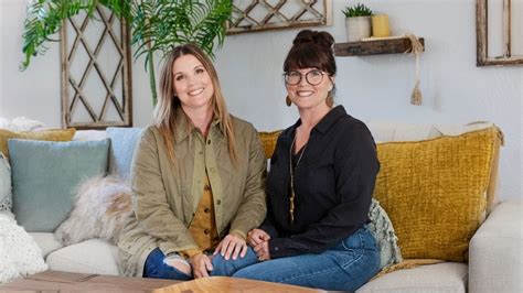 Lyndsay Lamb And Leslie Davis Open Up About Hgtvs Unsellable Houses