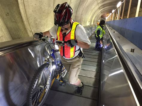 New Escalator Makes Debut At Metros Bethesda Station Wtop News
