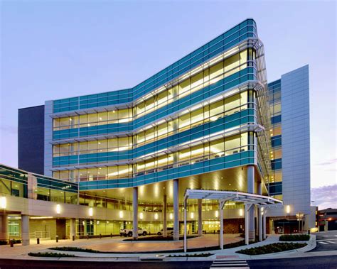 Modern Hospital Exterior Design