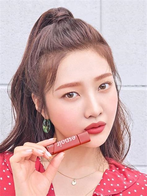 She auditioned and was cast by sm entertainment at the s.m. Red Velvet's Joy Looks Absolutely Gorgeous In New Photos For 'eSpoir' | Kpopmap