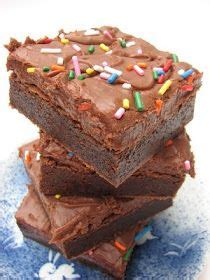 They are wildly addictive and super easy and fast to make! Heidi Bakes: Trisha Yearwood's Brownies | Brownie recipes ...