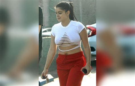Nearly Naked Ariel Winter Flashes Nipples Belly With Boyfriend
