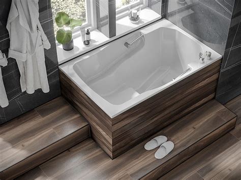 The crisp, white soaking tub and the tiled backsplash makes for both a stylish and relaxing space a square japanese soaking tub is both unique and contemporary too. Takara Deep Soaking Tub ('easy access' style) - with a 25 ...
