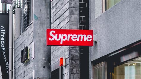 How To Cop Supreme 2022 Guide And Tips The Sole Supplier