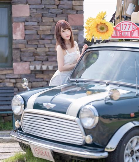 🐣天瀬音羽🐥 Mini Morris Tuner Cars Mini Cars Car Girls Classic Mini
