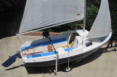 Preowned sailboats for sale under 20 feet preowned sailboats for sale by owner. Newport 16 Sailboat Gallery