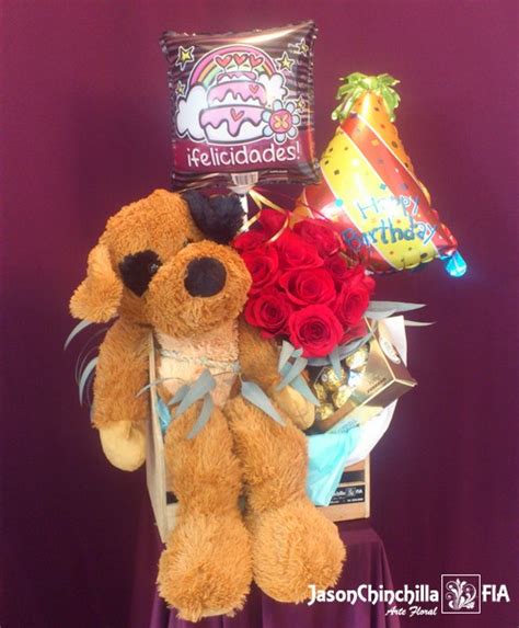 RAM1049 Decoración con peluche chocolates y globos con rosas